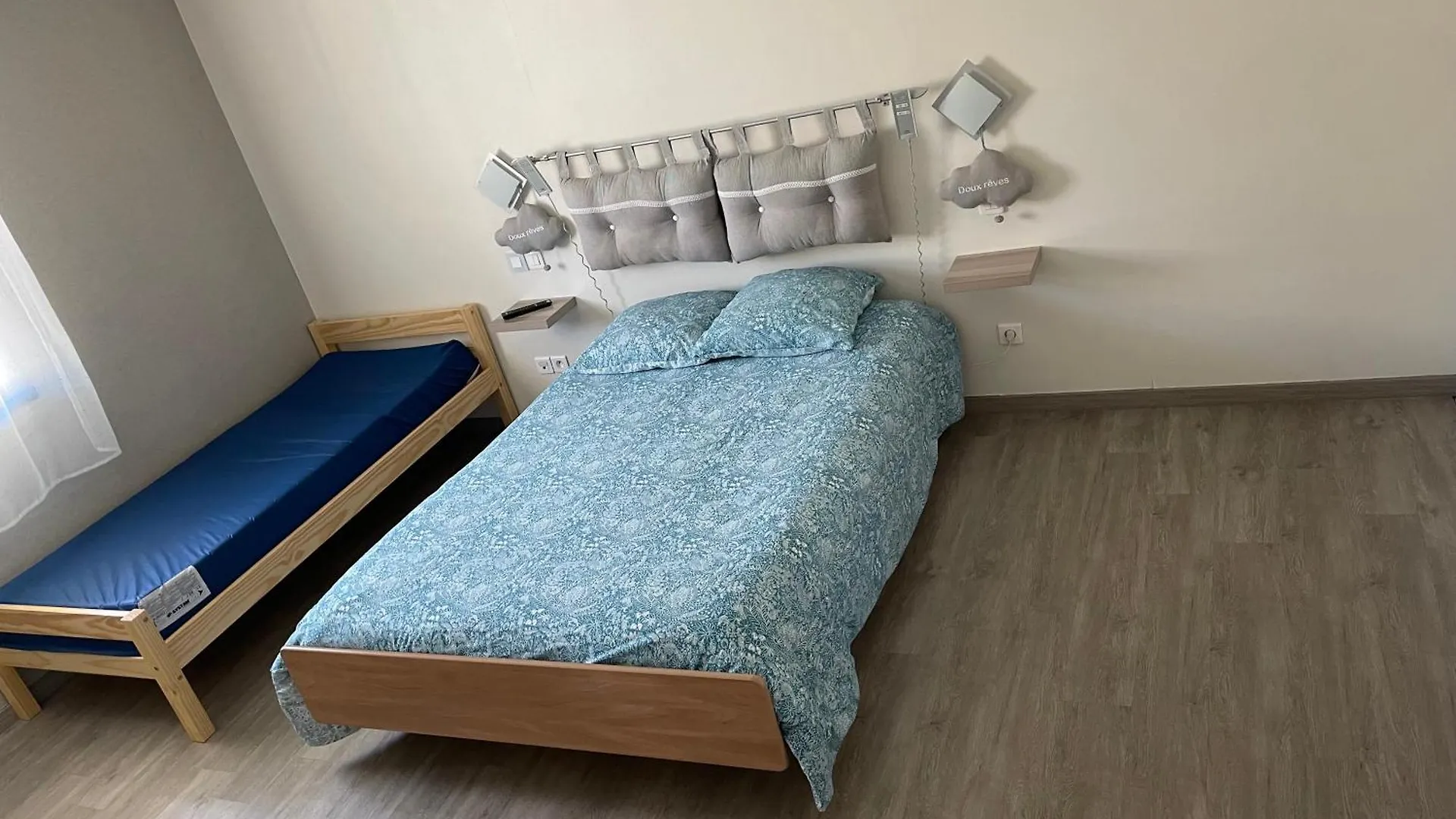 Holiday home Gite Pmr Morbihan Locmaria-Grand-Champ